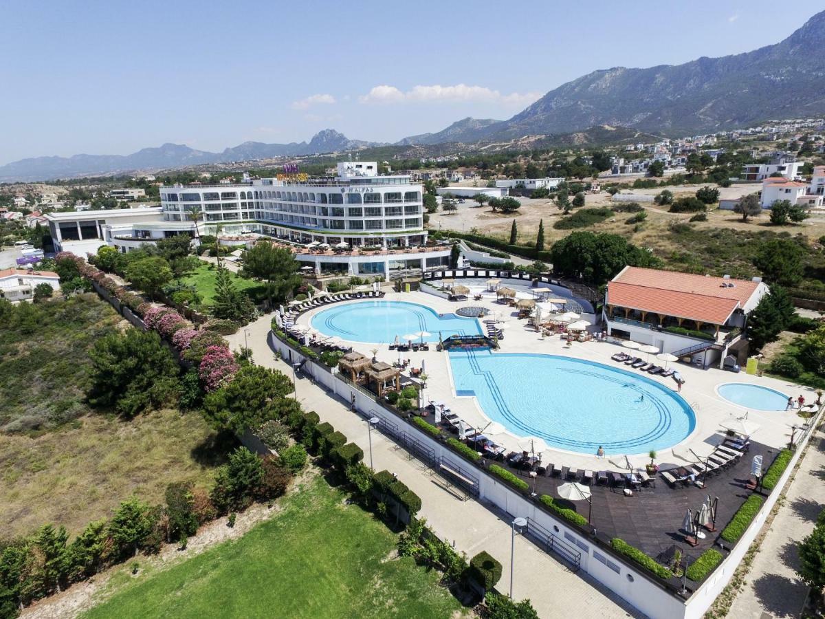 Malpas Hotel Agios Epiktitos Buitenkant foto