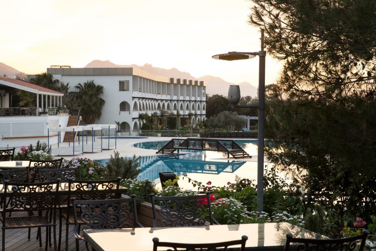Malpas Hotel Agios Epiktitos Buitenkant foto