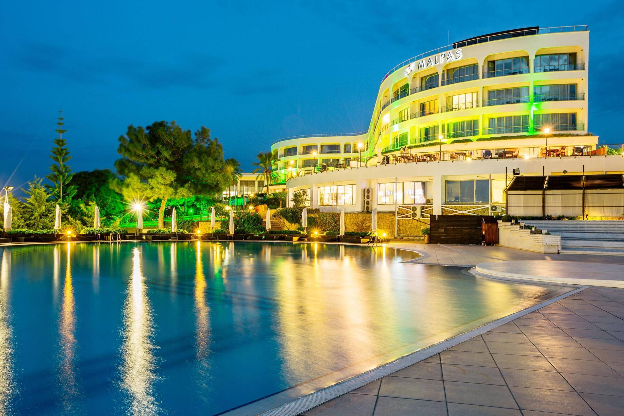 Malpas Hotel Agios Epiktitos Buitenkant foto