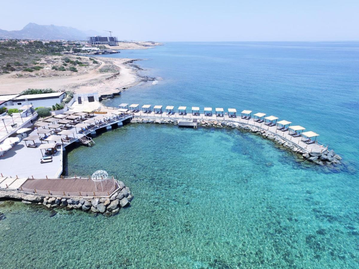 Malpas Hotel Agios Epiktitos Buitenkant foto